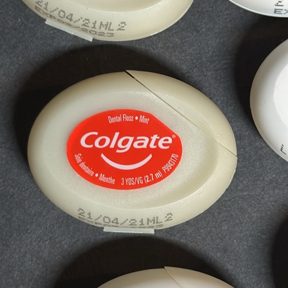 Colgate Nivea Vaseline Crest Sensodyne Darphin travel size - Picture 5 of 14